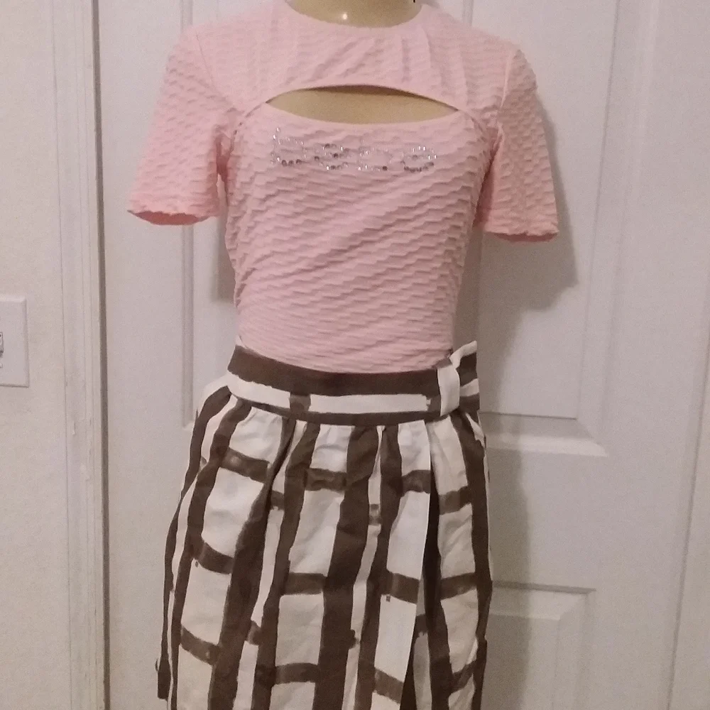 Banana Republic wrapped skirt - Picture 2 of 14
